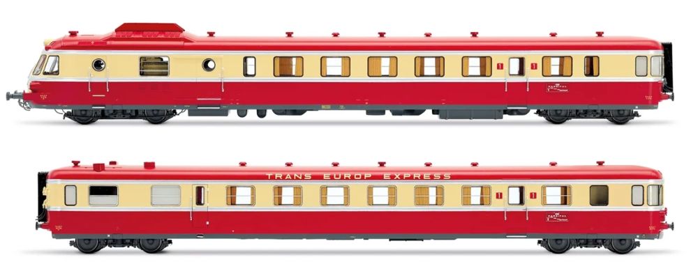 SNCF, Dieseltriebwagen RGP I mit Beiwagen in rot/beiger TEE-