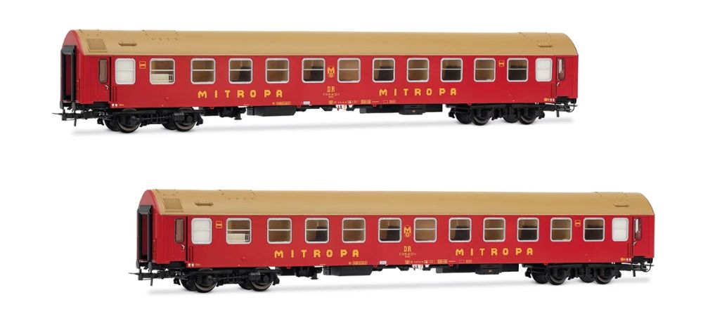 DR, 2-tlg. Set OSShD-Schlafwagen WLAB, in roter Farbgebung o