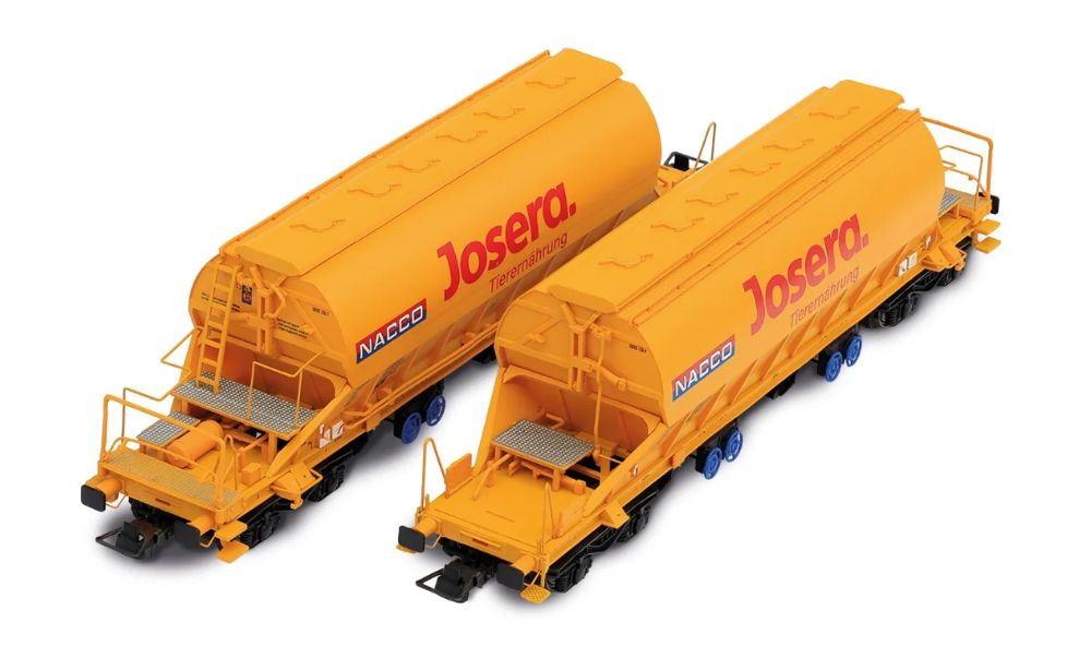 NACCO, 2-tlg. Set 4-achs. Schwenkdachwagen Taoos, in gelber
