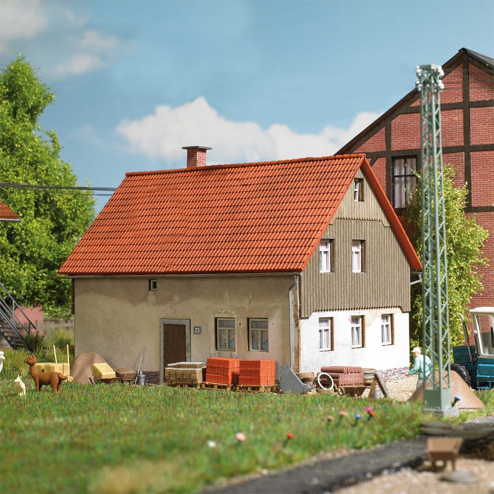 Altes Wohnhaus H0
