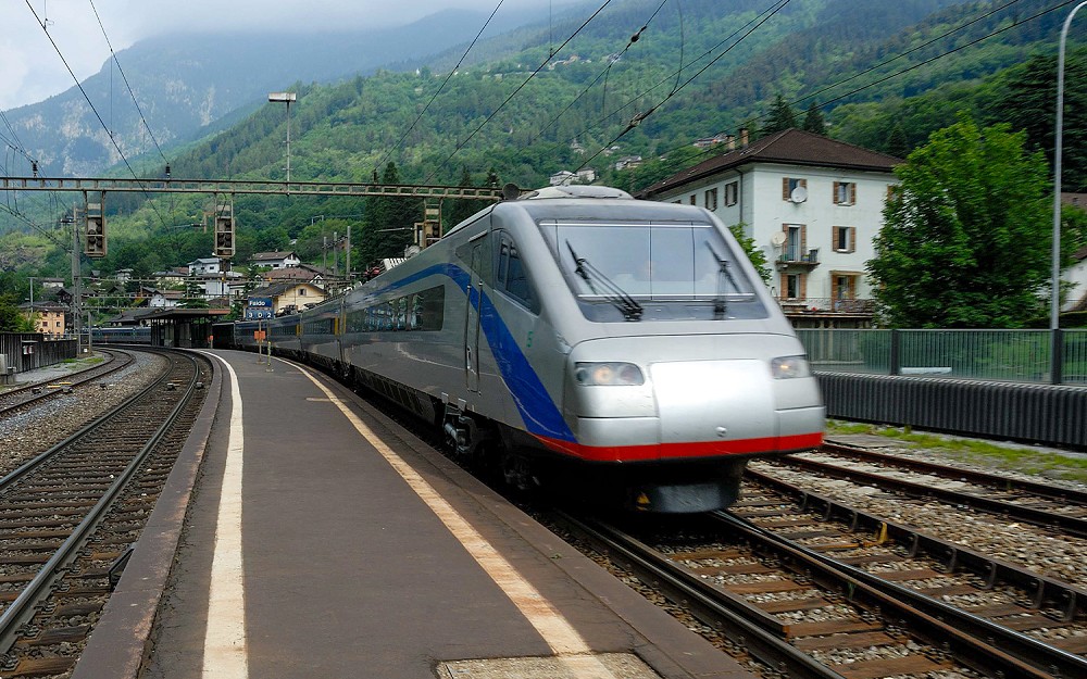SBB, Hochgeschwindigkeitszug mit Neigetechnik der Reihe ETR