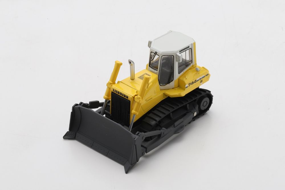 1:87 Liebherr PR744 Schubraupe