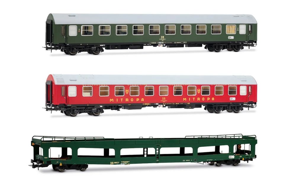 DR, 3-tlg. Set des Autoreisezug „Berlin – Lörrach“, bestehen