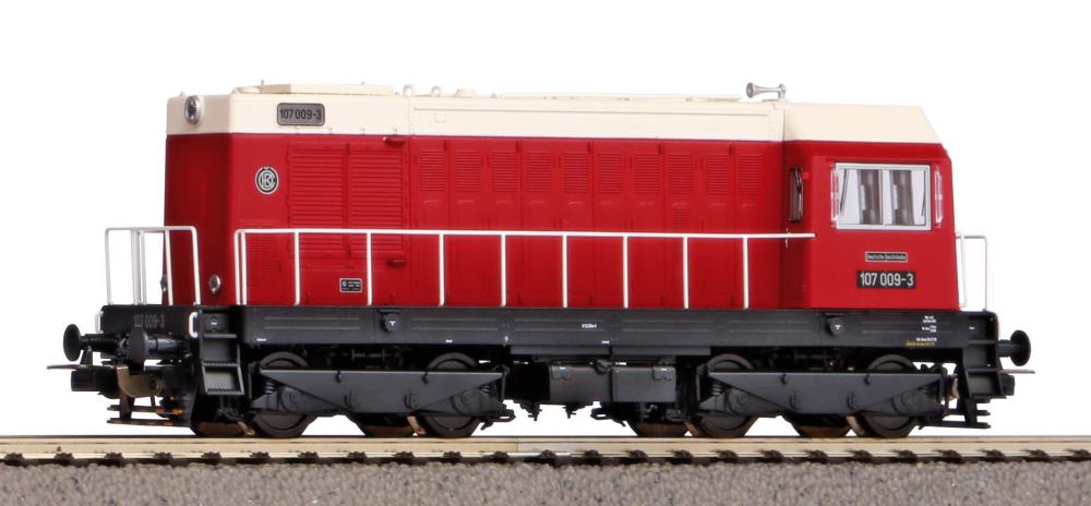 Diesellok BR 107 DR IV + DSS PluX22