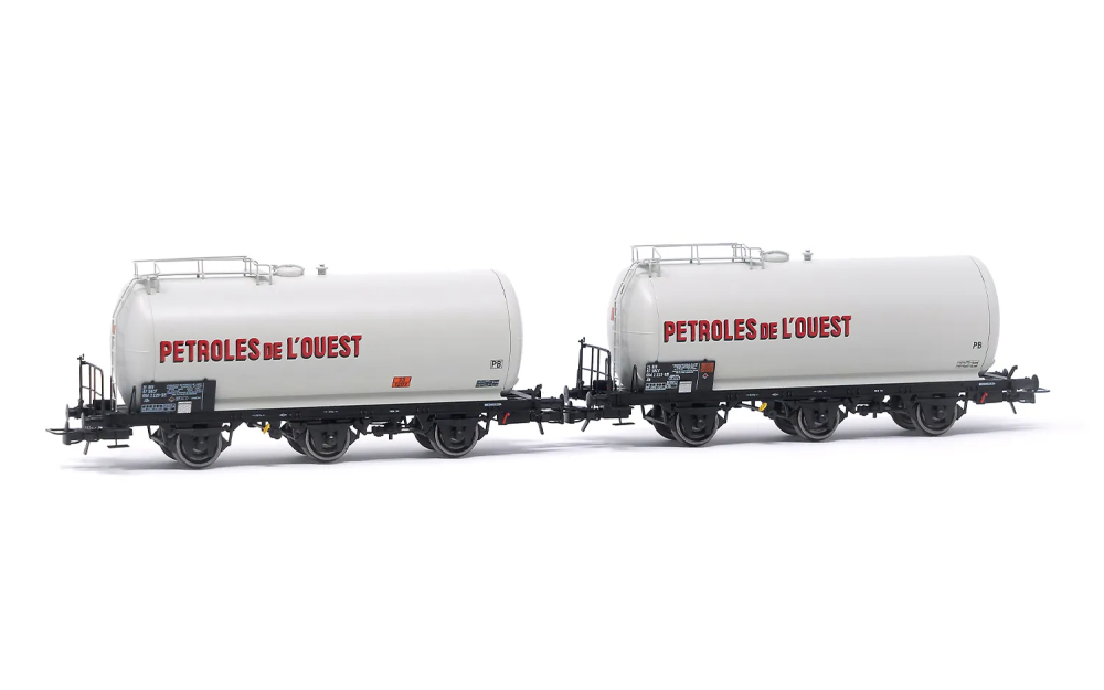 SNCF, 2-tlg. Set 3-achs. Kesselwagen, „Petroles de L'Ouest",