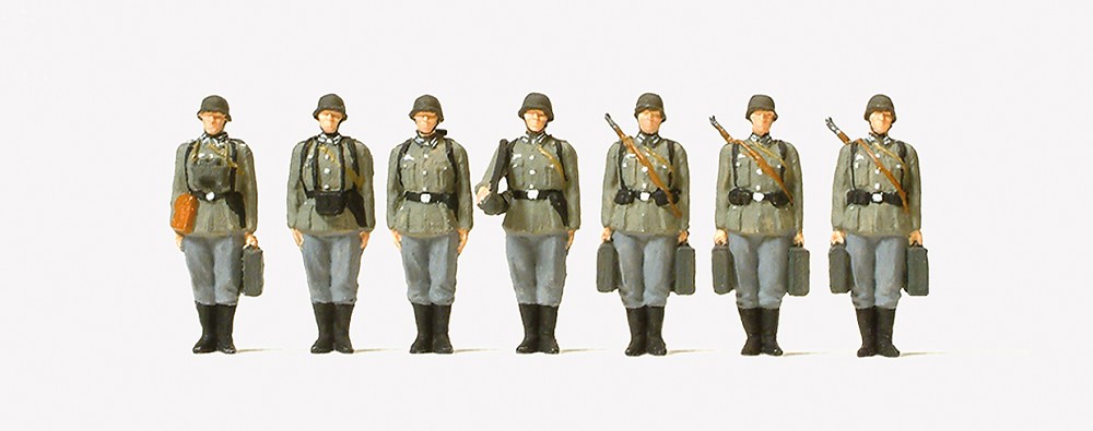 Granatwerfertrupp angetreten. Deutsches Reich 1939-45. 7 unb