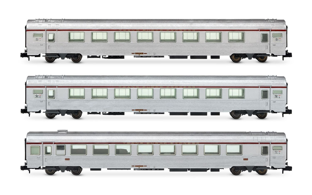 SNCF, 3-tlg. Set klimatisierter Reisezugwagen der Bauart „Mi