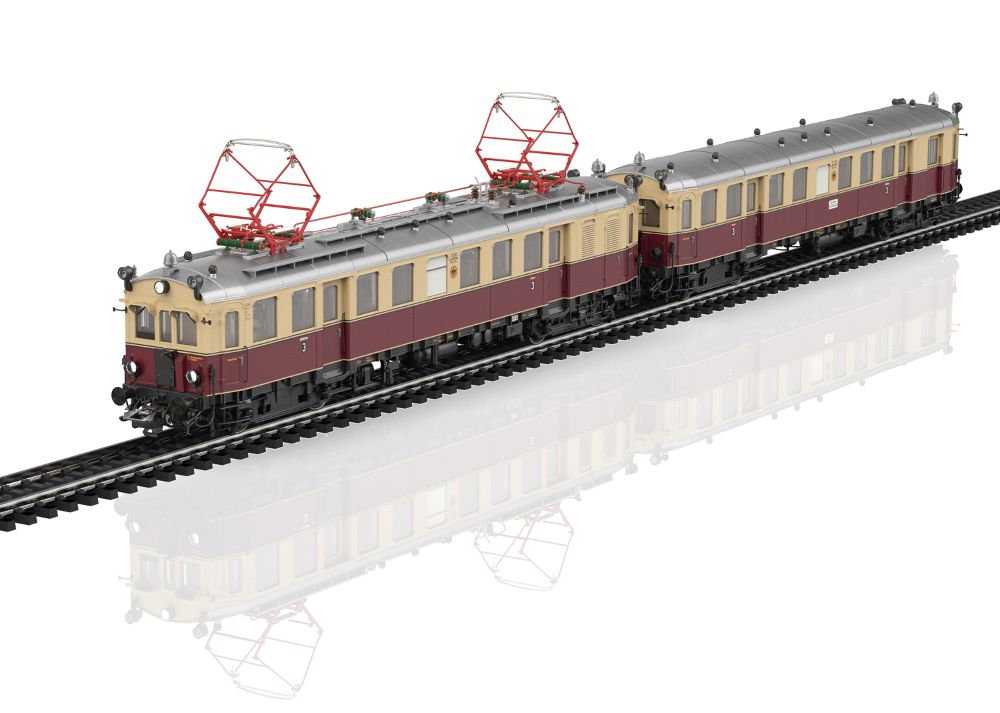 Triebwagen elT mit Steuerwagen elS MHI