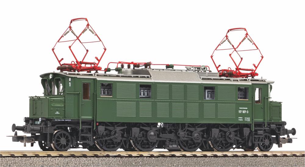 ~E-Lok/Sound BR 117 DB IV + PluX22 Dec.